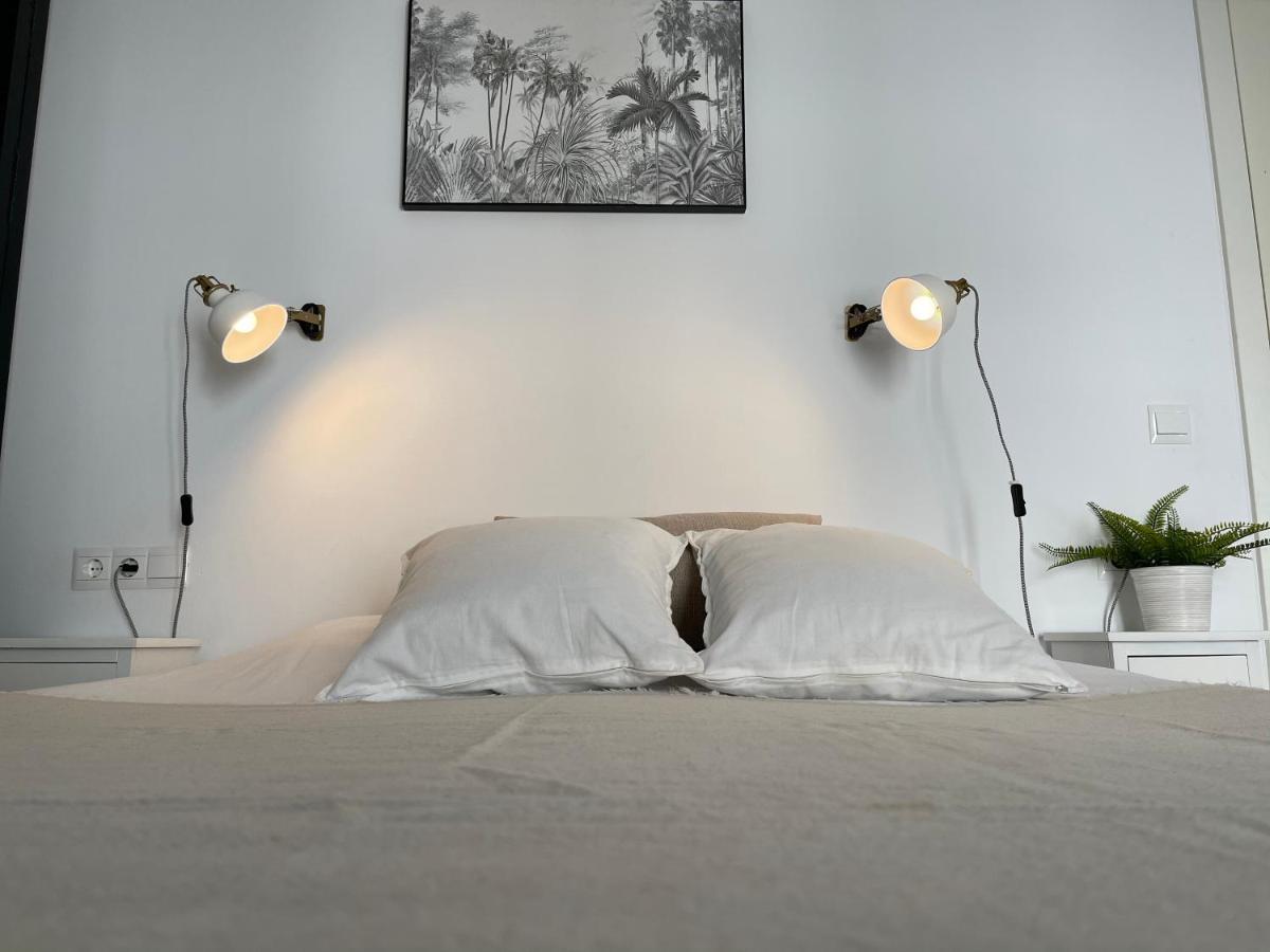 Vila New Townhouse In The Heart Of Nerja With Jacuzzi Exteriér fotografie