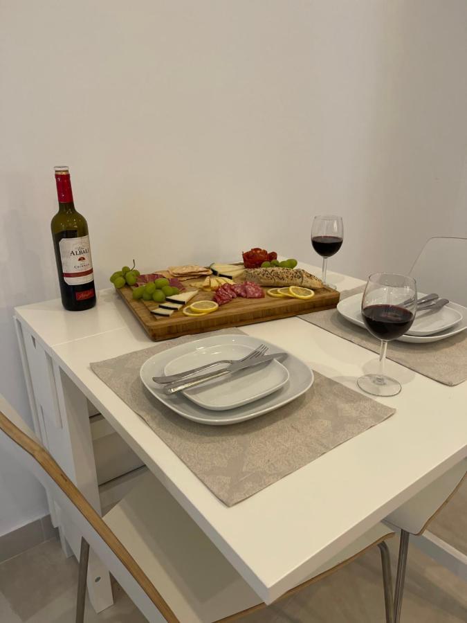 Vila New Townhouse In The Heart Of Nerja With Jacuzzi Exteriér fotografie